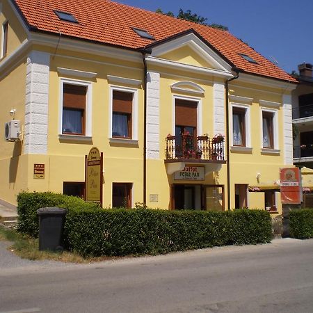 Apartments Petar Pan Krapinske Toplice Rom bilde